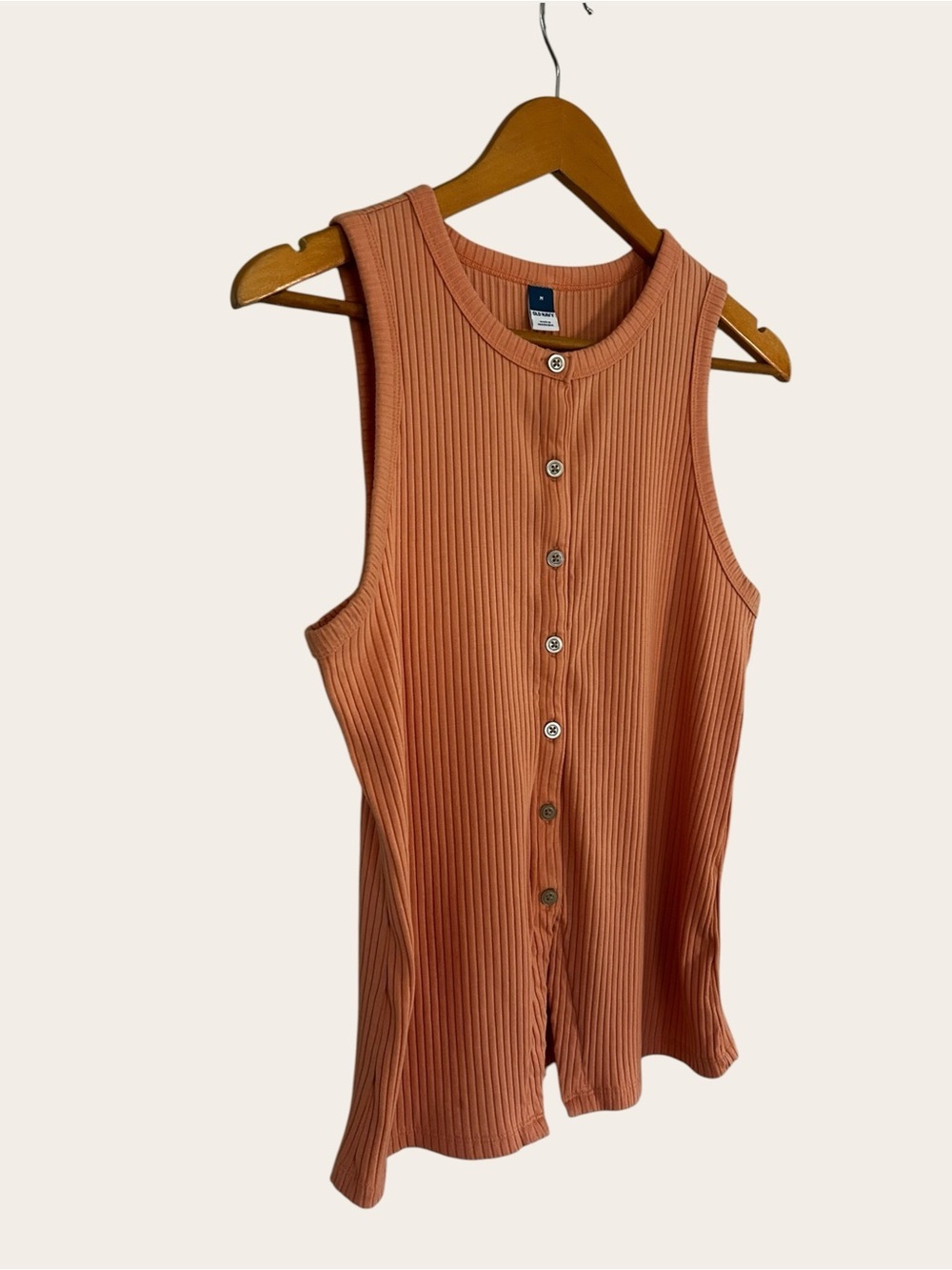 Old Navy Peach Ribbed Button-Front Tank - Picture 7 of 11
